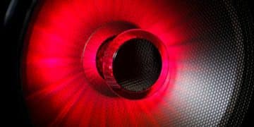 Streaming Audio Quality: Services, Sound Formats & Speaker Setups Compared - Cover Image