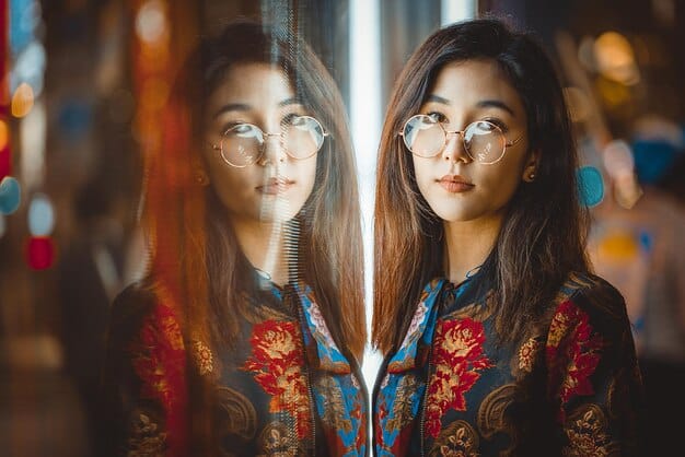 A split image comparing a traditional K-drama female lead with a modern, assertive female lead from a 2025 drama. The contrast highlights the evolution in character portrayal and style.